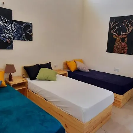 Pensjonat Nature'S Lodge Xghajra